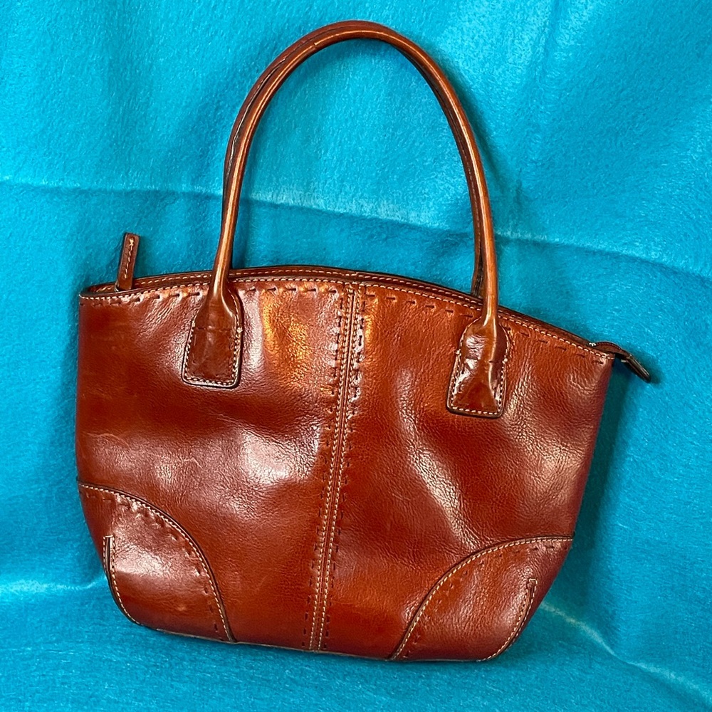 ๐ Fossil Vintage Leather Handbag. Brown with Double Carrying Handles. ๐ - Picture 4 of 13